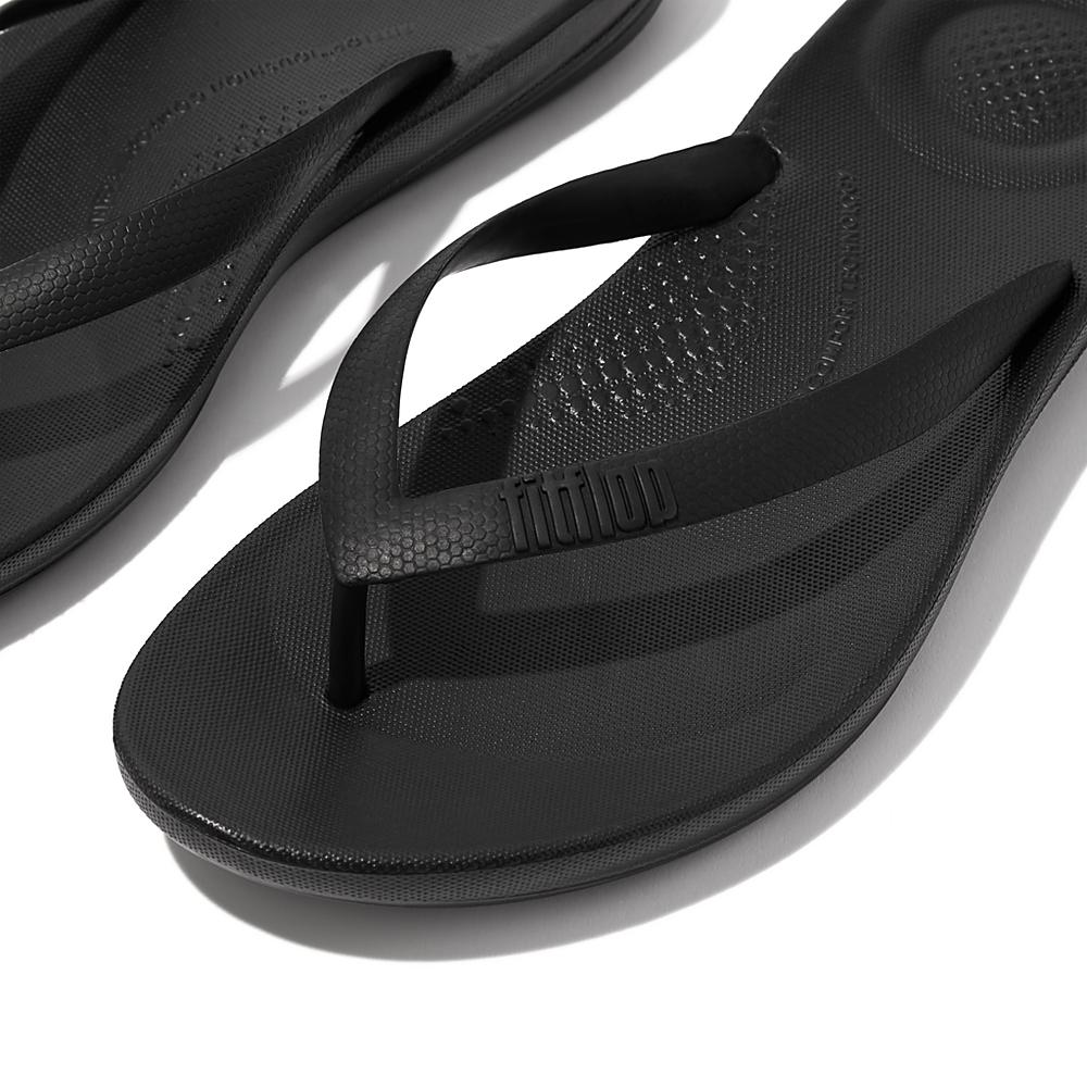 Men's Fitflop IQUSHION Ergonomic Flip Flops Black | Ireland-21746