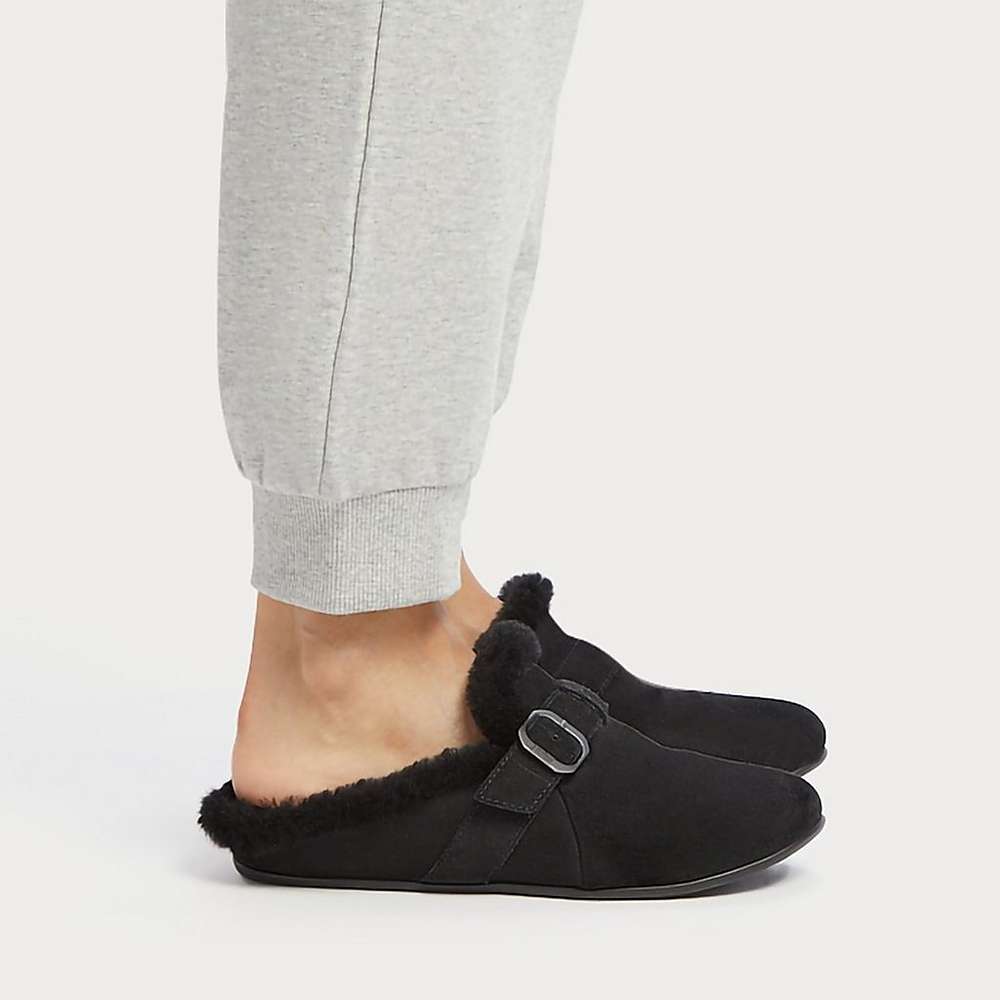 Women's Fitflop CHRISSIE Buckle Shearling-Lined Suede Slippers Black | Ireland-73061