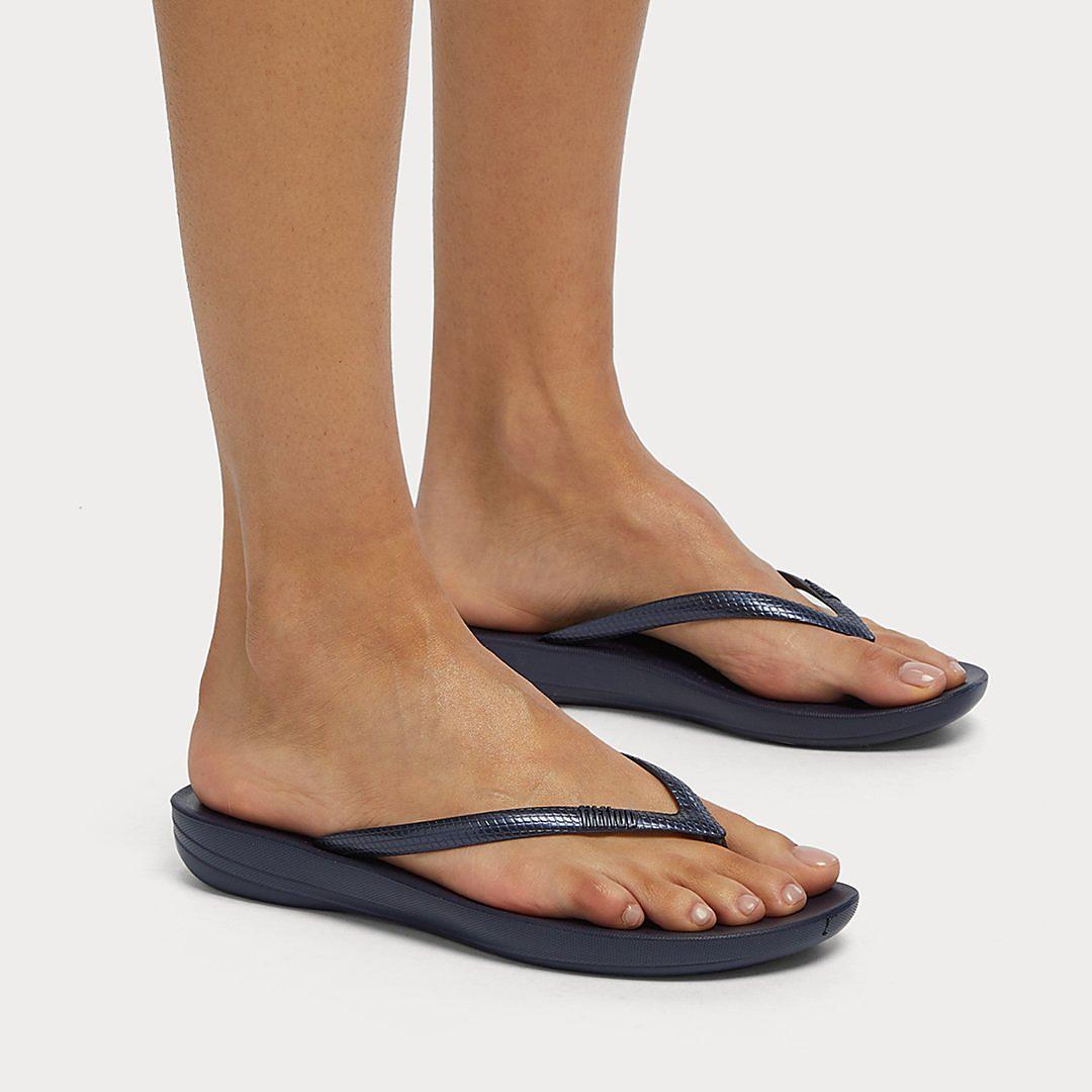 Women's Fitflop IQUSHION Ergonomic Flip Flops Navy | Ireland-30275