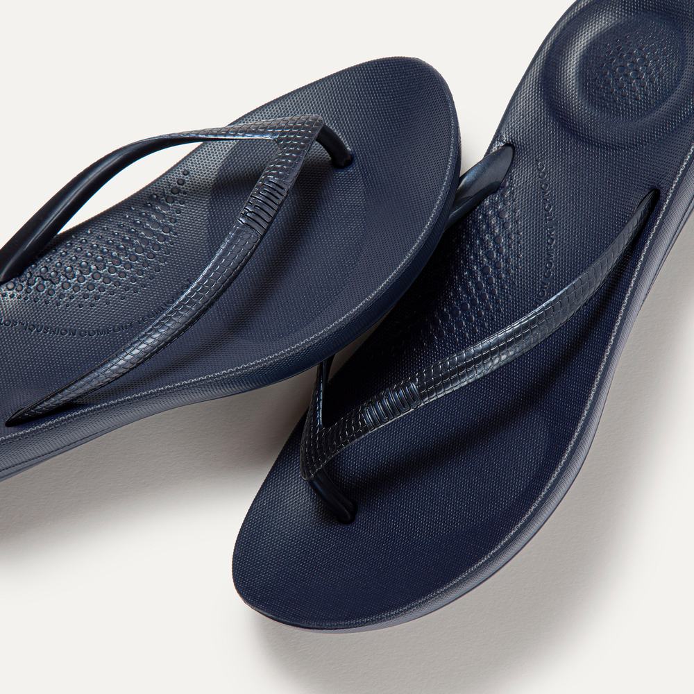 Women's Fitflop IQUSHION Ergonomic Flip Flops Navy | Ireland-30275