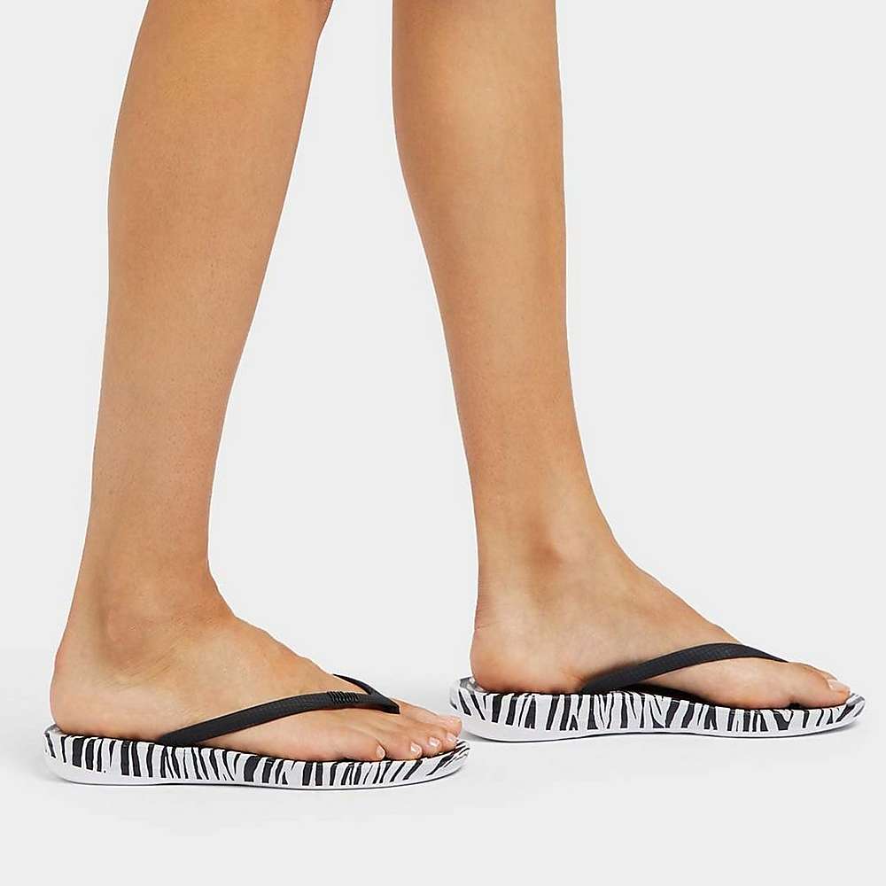 Women's Fitflop IQUSHION Zebra Print Ergonomic Flip Flops Black/White | Ireland-46519