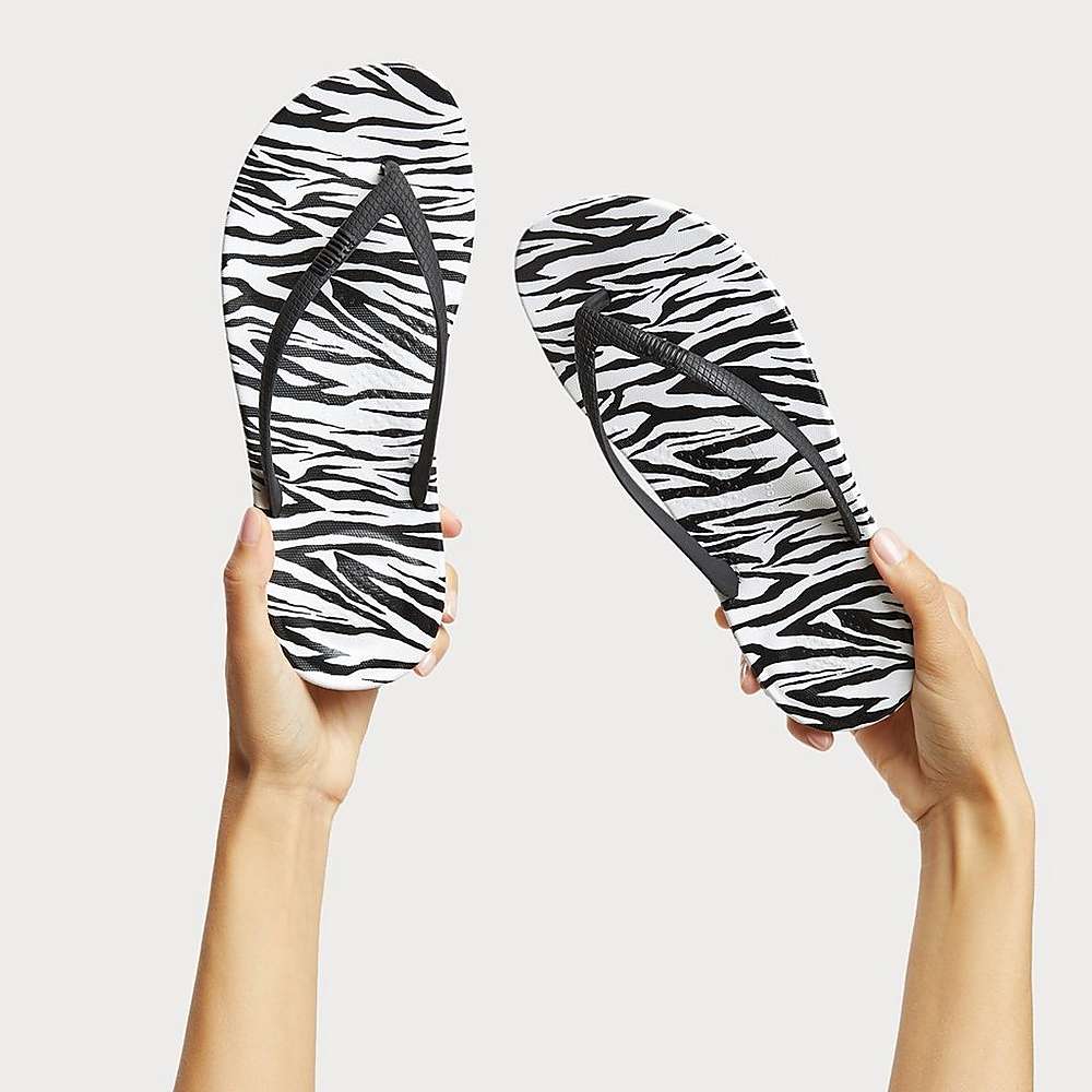 Women's Fitflop IQUSHION Zebra Print Ergonomic Flip Flops Black/White | Ireland-46519