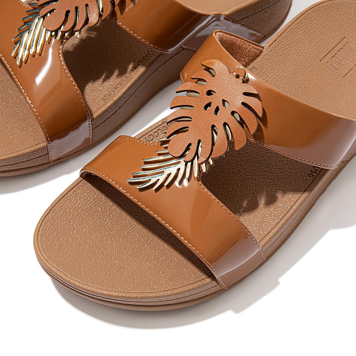 Women's Fitflop LOTTIE Jungle Leaf Patent Slides Sandals Light Brown | Ireland-63192