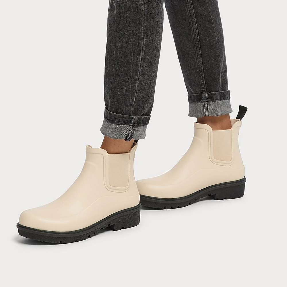 Women's Fitflop WONDERWELLY Contrast-Sole Chelsea Wellington Boots Cream | Ireland-86902