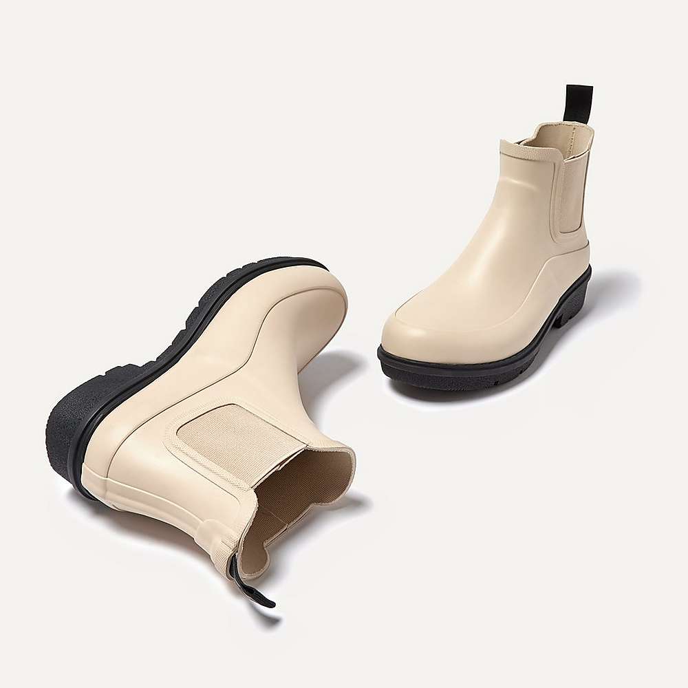 Women's Fitflop WONDERWELLY Contrast-Sole Chelsea Wellington Boots Cream | Ireland-86902